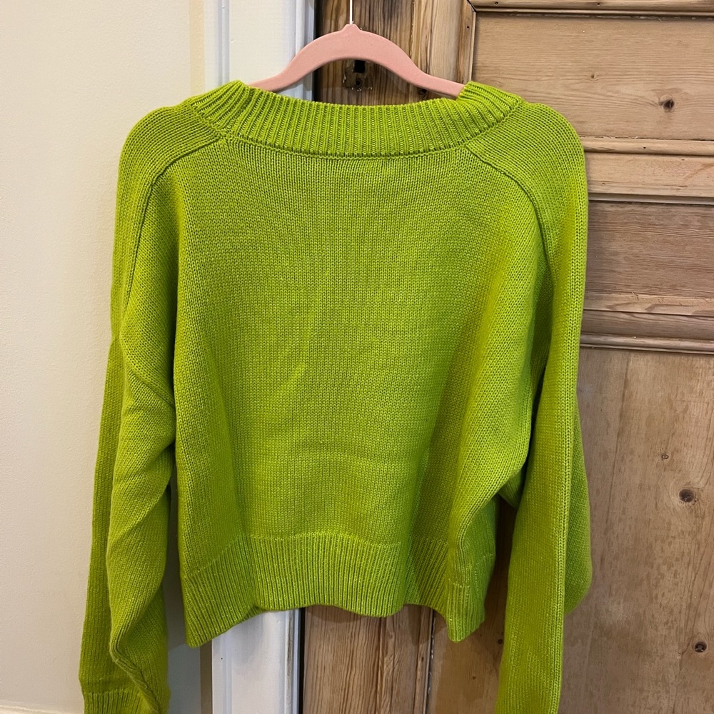 Sweater! - Picture 4 of 4
